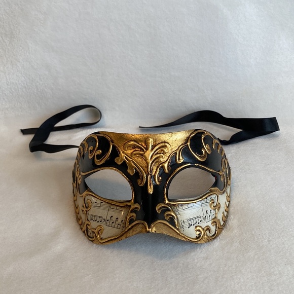 Pier 1 Other - Masquerade Hand Painted Mask Italy Men’s Black & Gold Music Notes Ties EUC